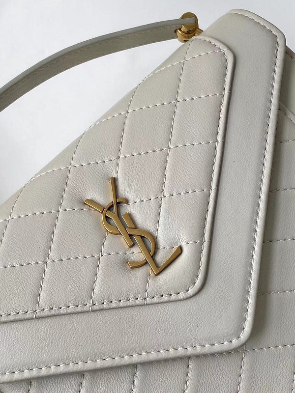 Amelia - YSL Bag - 3661