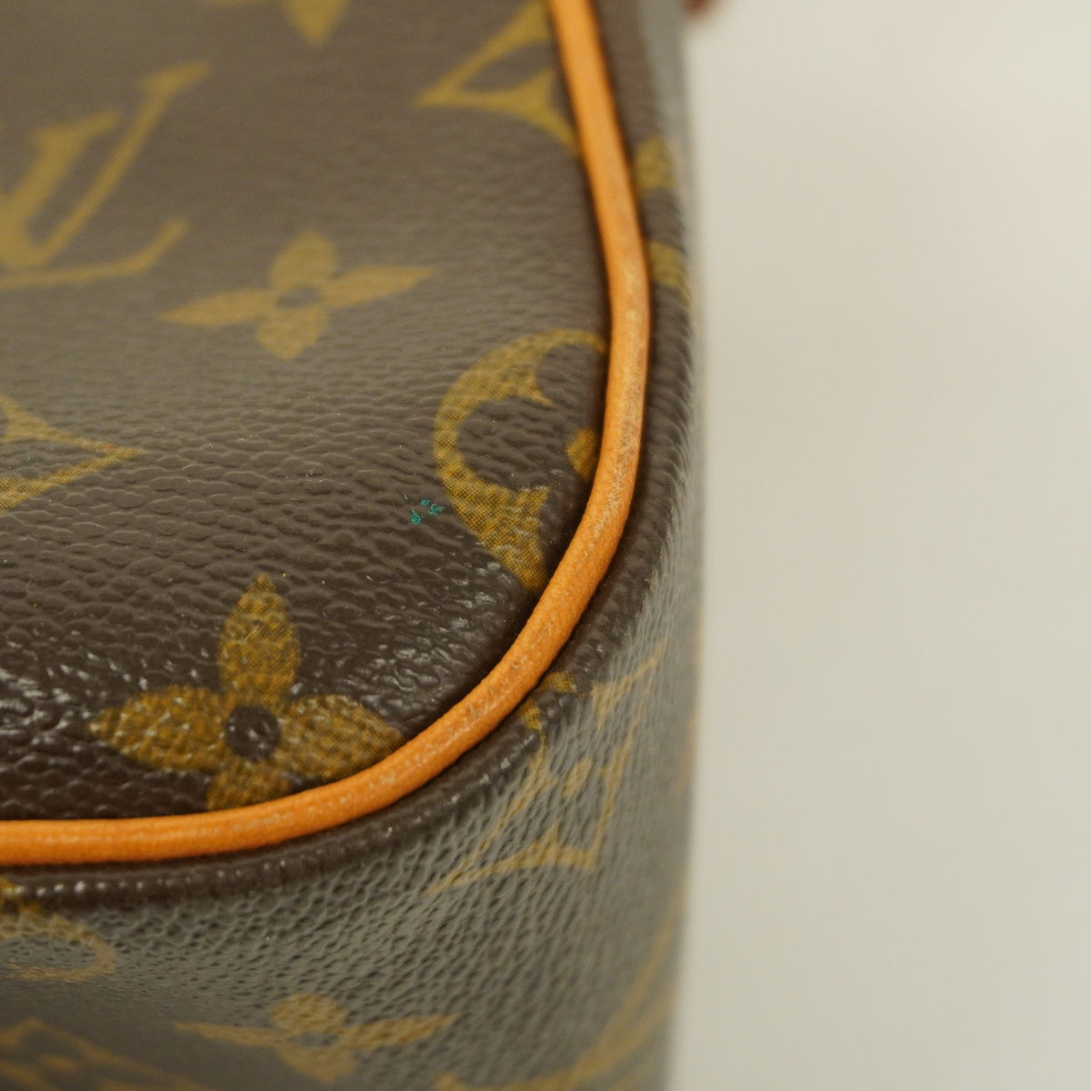Louis Vuitton Monogram Vibasite GM Shoulder Bag