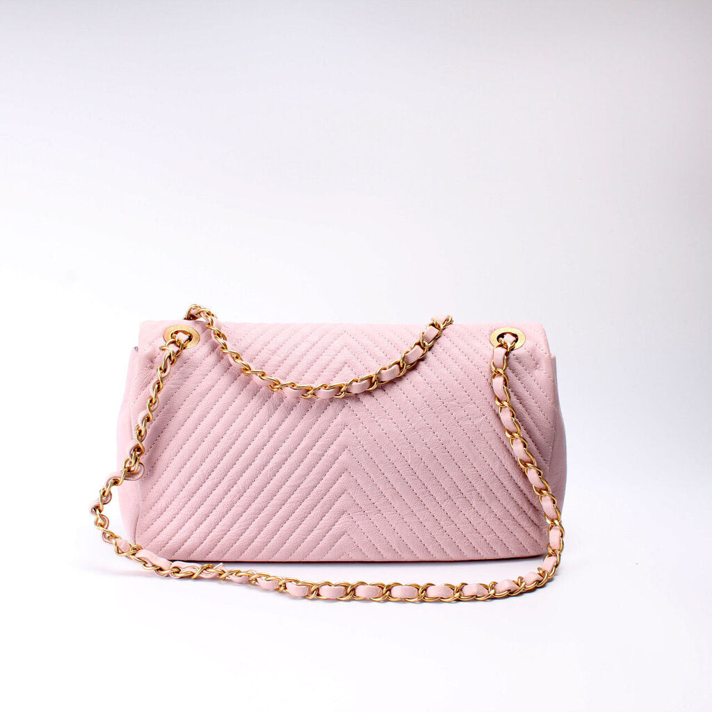 Chanel Chevron Medium Flap 21M Bag