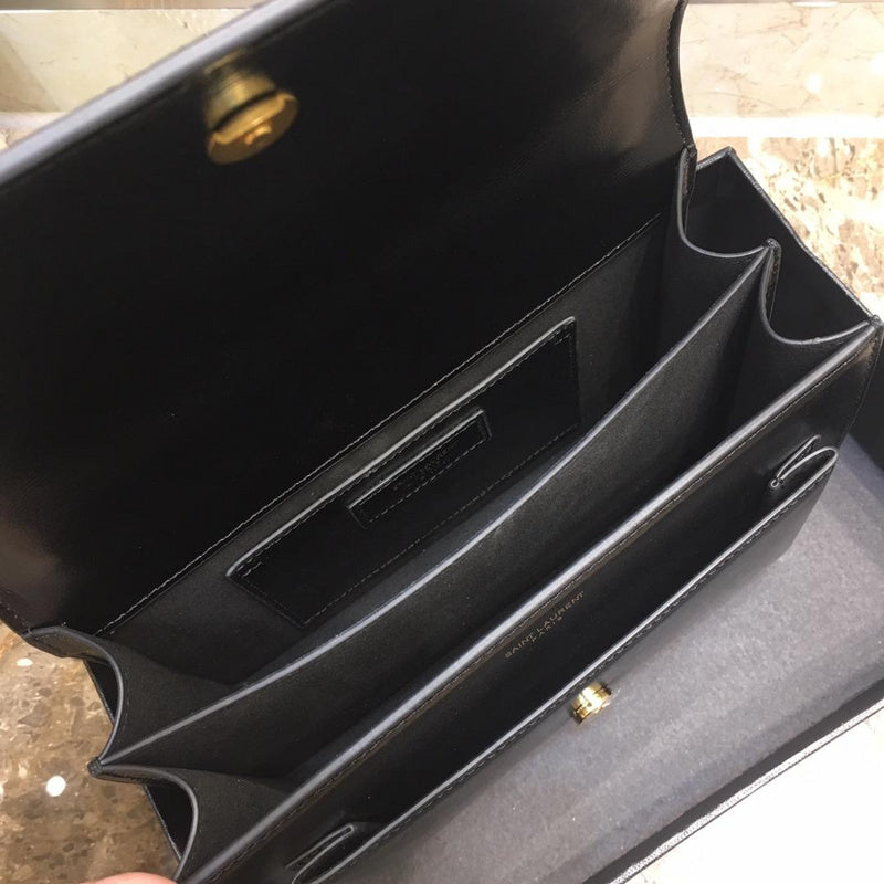 Amelia - YSL Bag - 2682