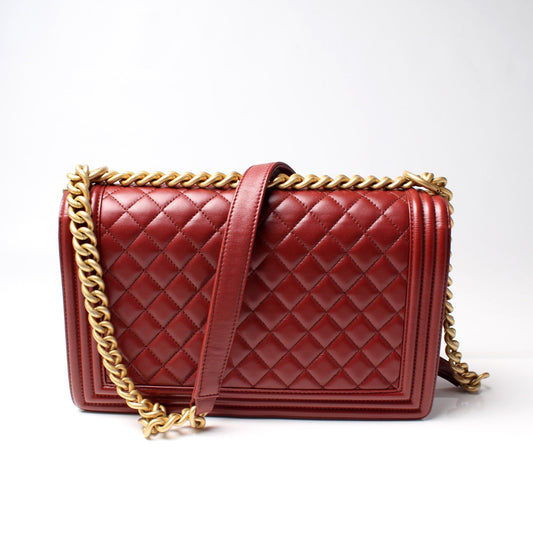Chanel Boy Flap Medium New Lambskin 21M