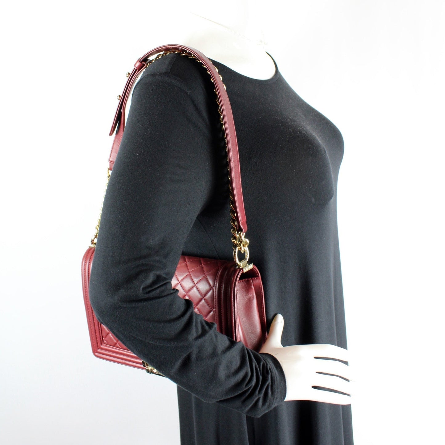Chanel Boy Flap New Medium 22M