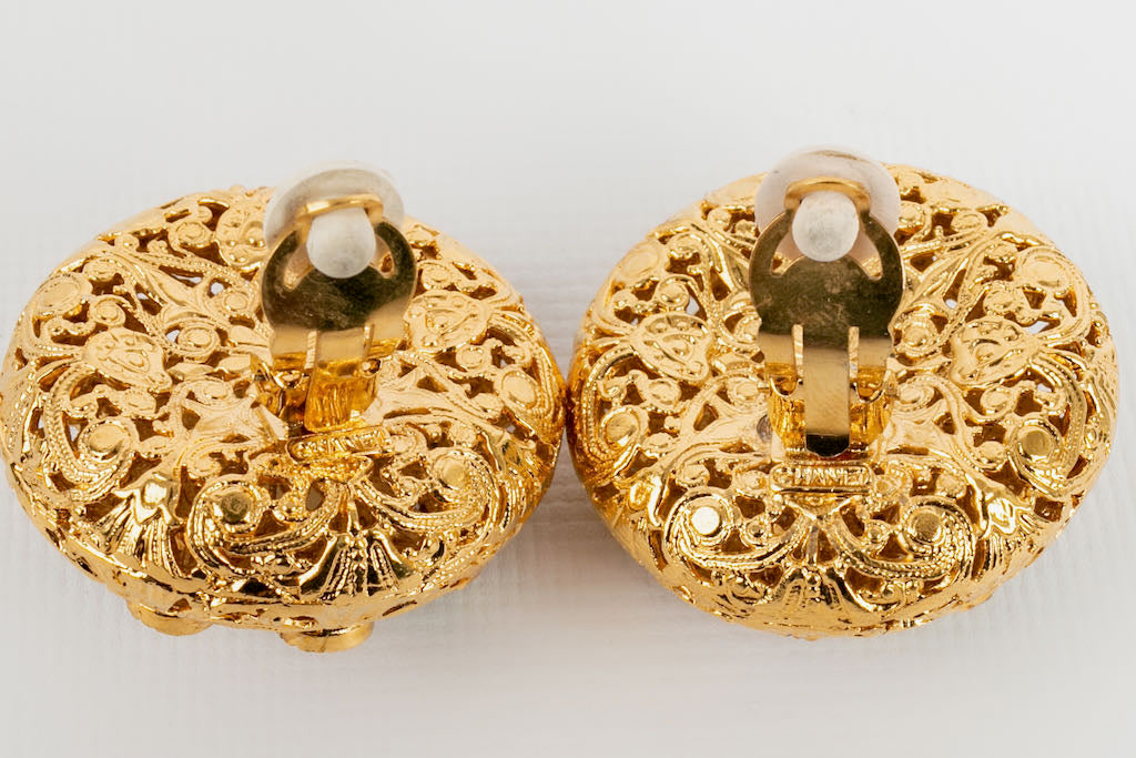 Boucles d'oreilles baroques Chanel