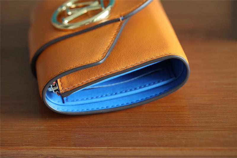 Fan Fashion Lu-Vi bags - 8972
