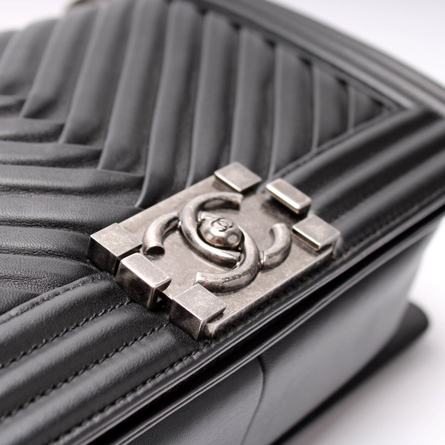Chanel Boy Flap Medium New Lambskin 23M