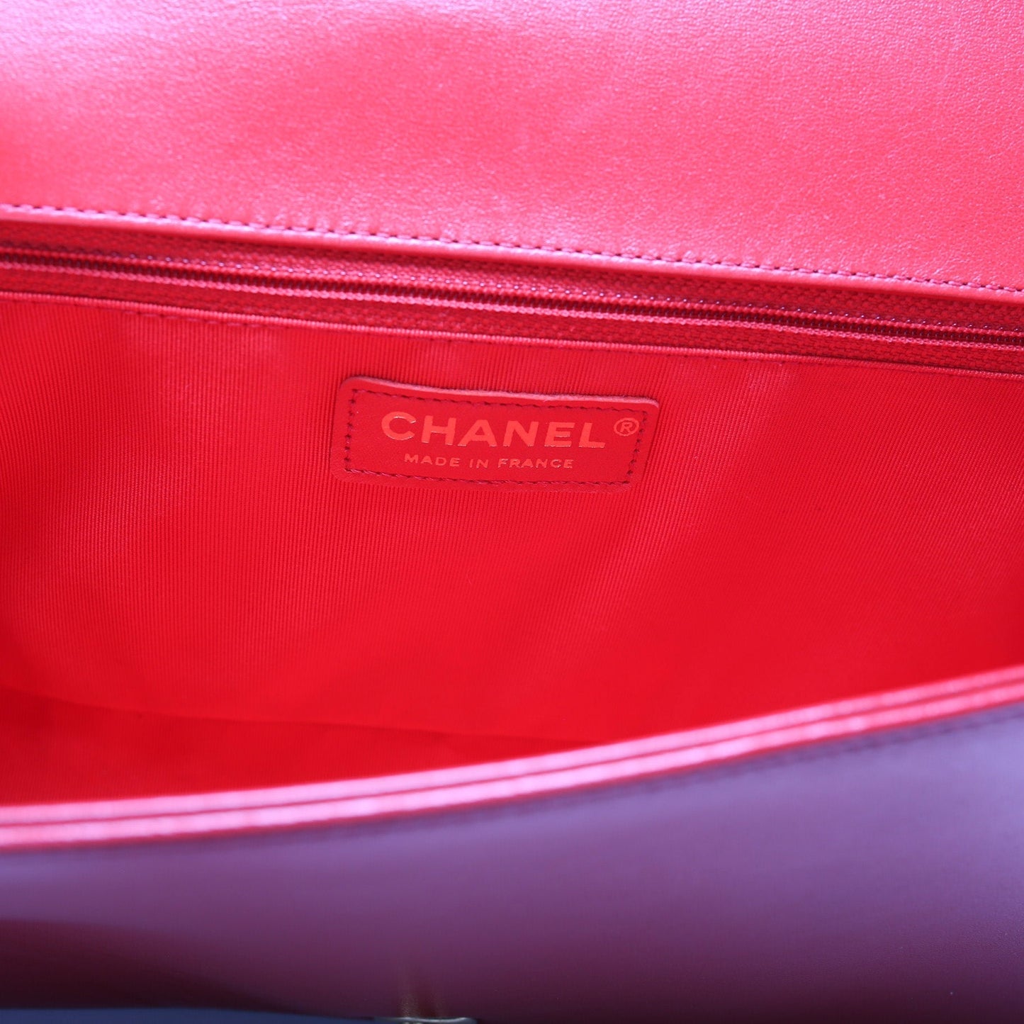 Chanel Boy Flap Medium New Lambskin 21M