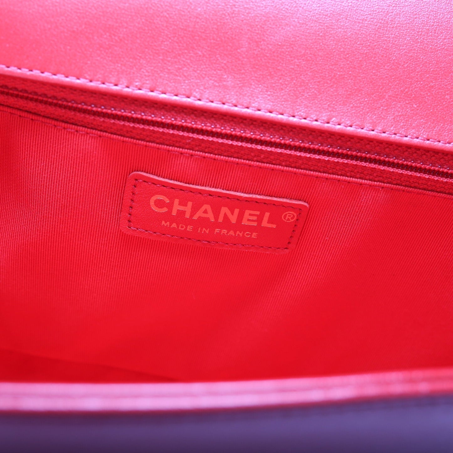 Chanel Boy Flap Medium New Lambskin 21M