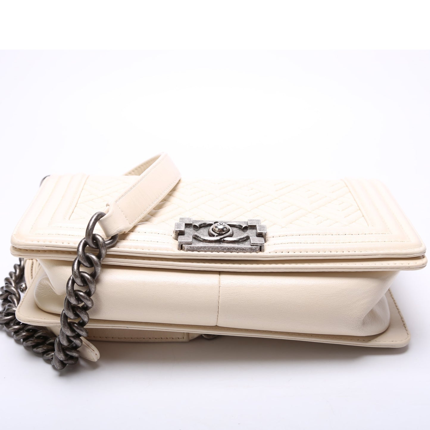Chanel Boy Flap Medium New Lambskin
