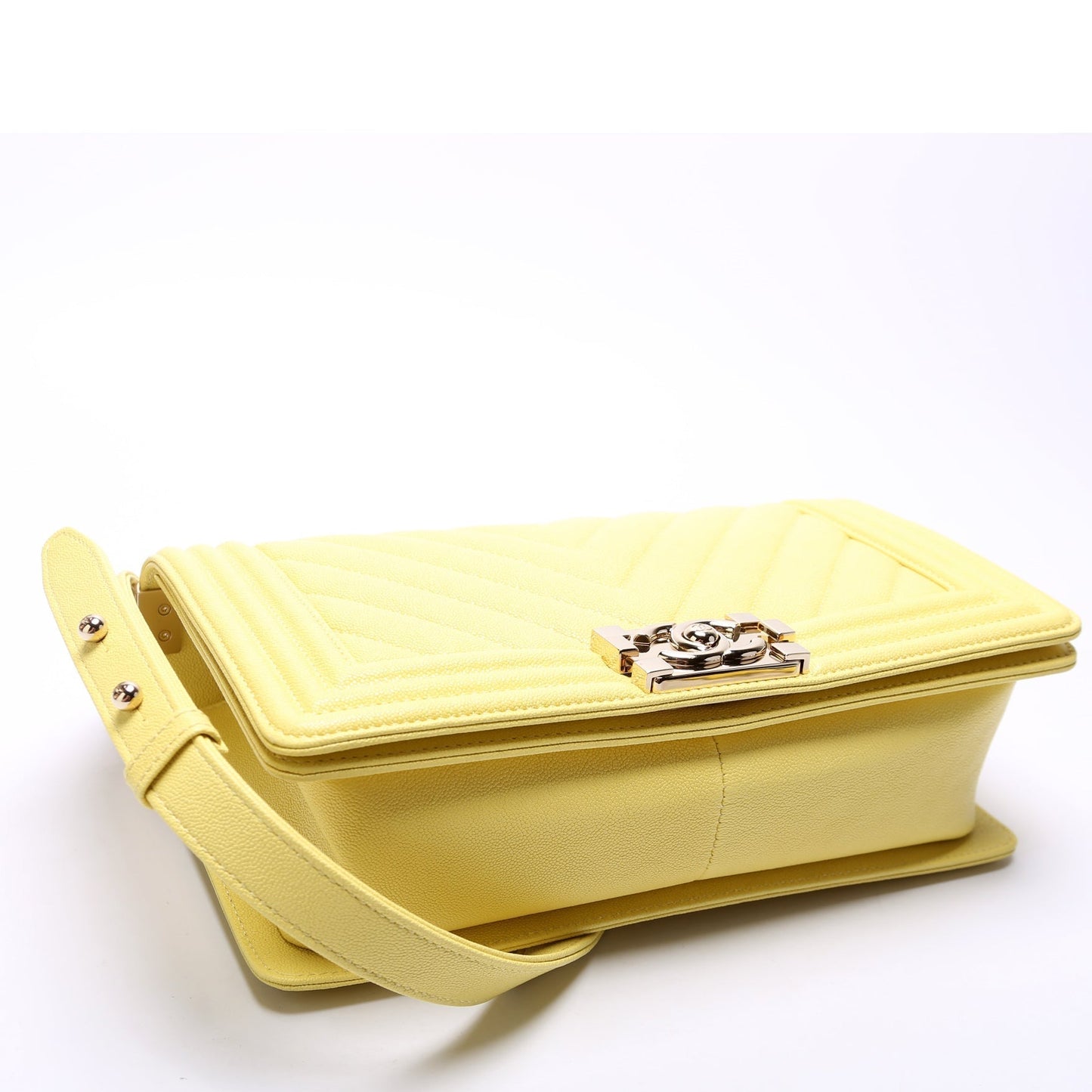 Chanel Boy Flap Medum Chevron Caviar