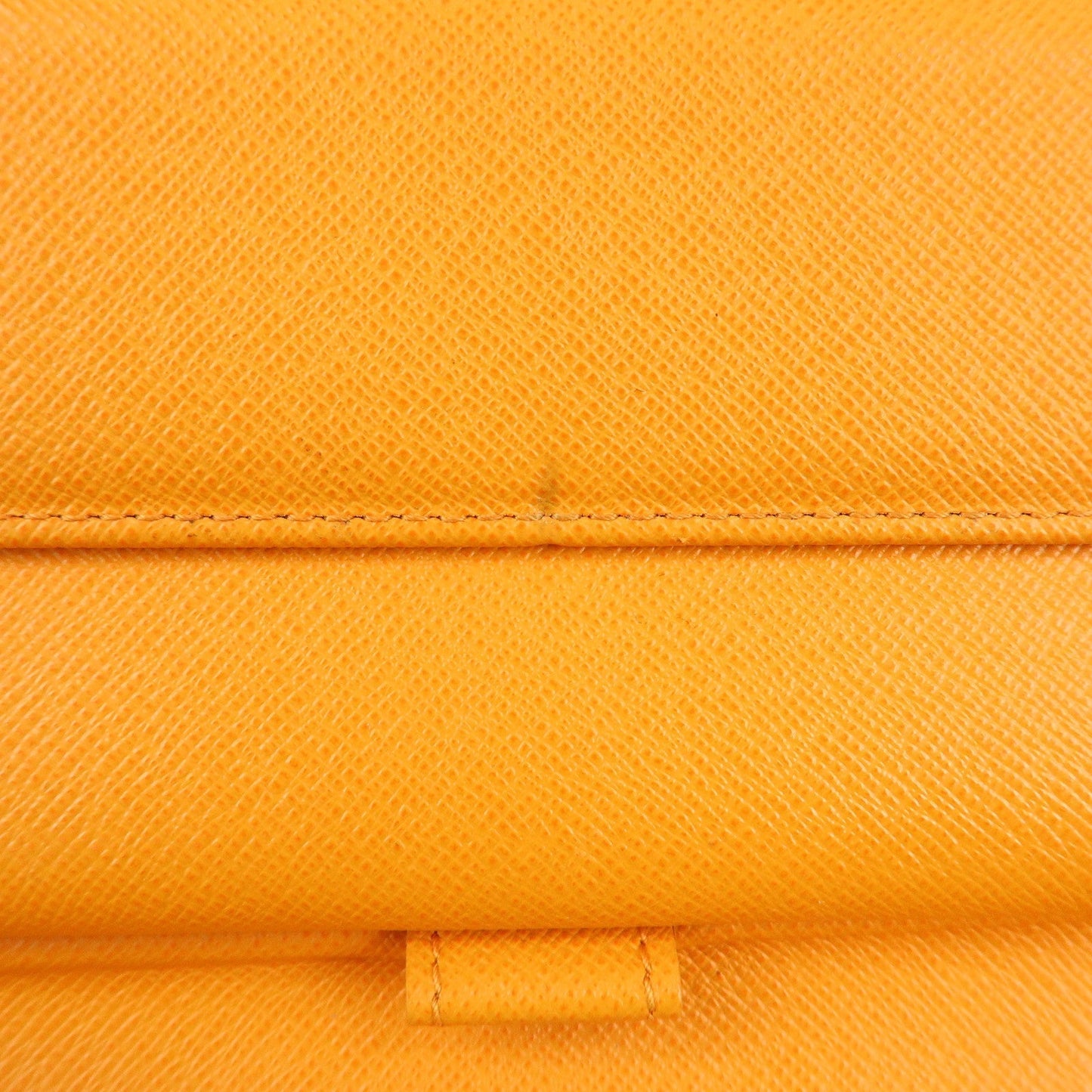 Louis Vuitton Epi Porte Tresor International Mandarin M6338H