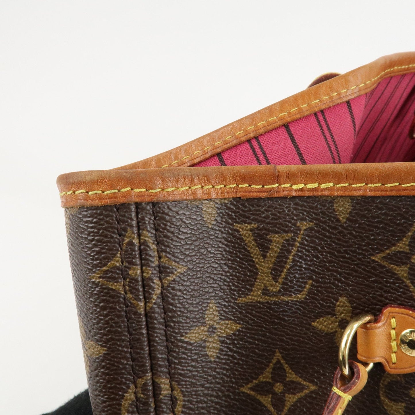 Louis Vuitton Monogram Neverfull MM Tote Bag Fuchisia M40996