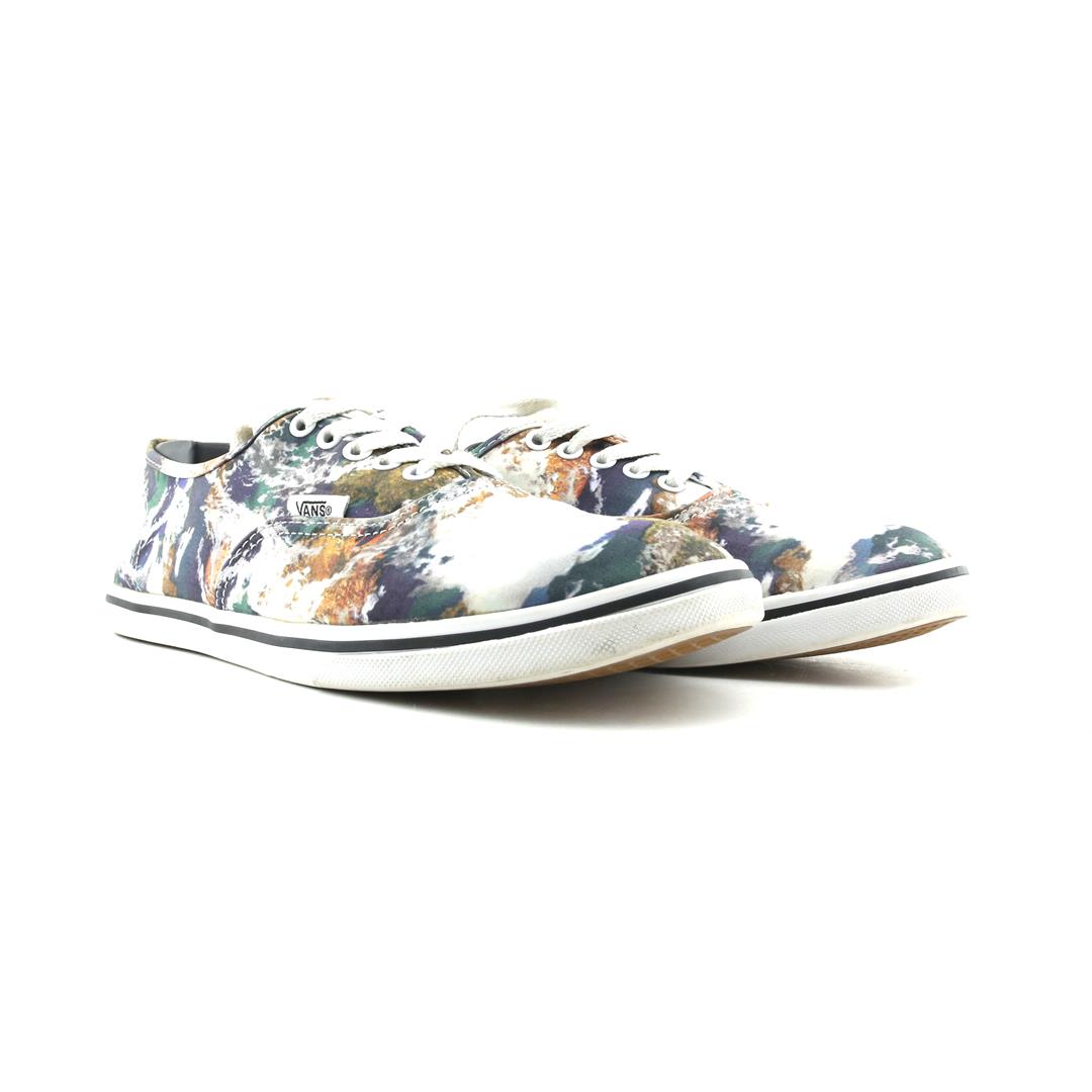 VANS AUTHENTIC