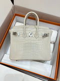 Amelia - HMS Bags - 1630