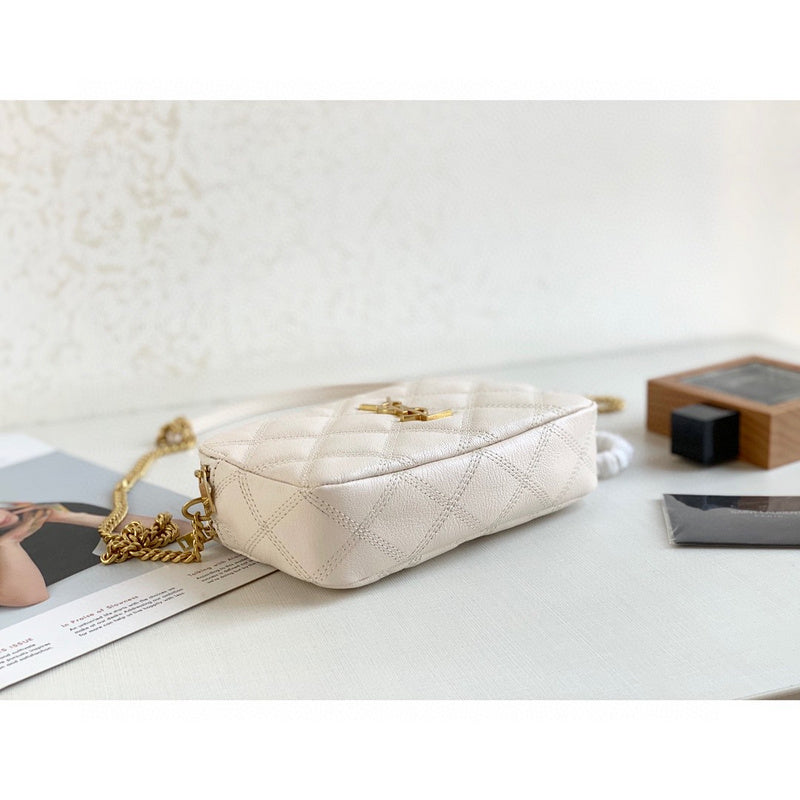 Amelia - YSL Bag - 2155