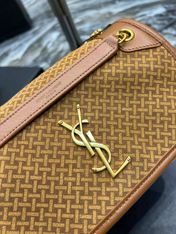 Amelia - YSL Bag - 4164