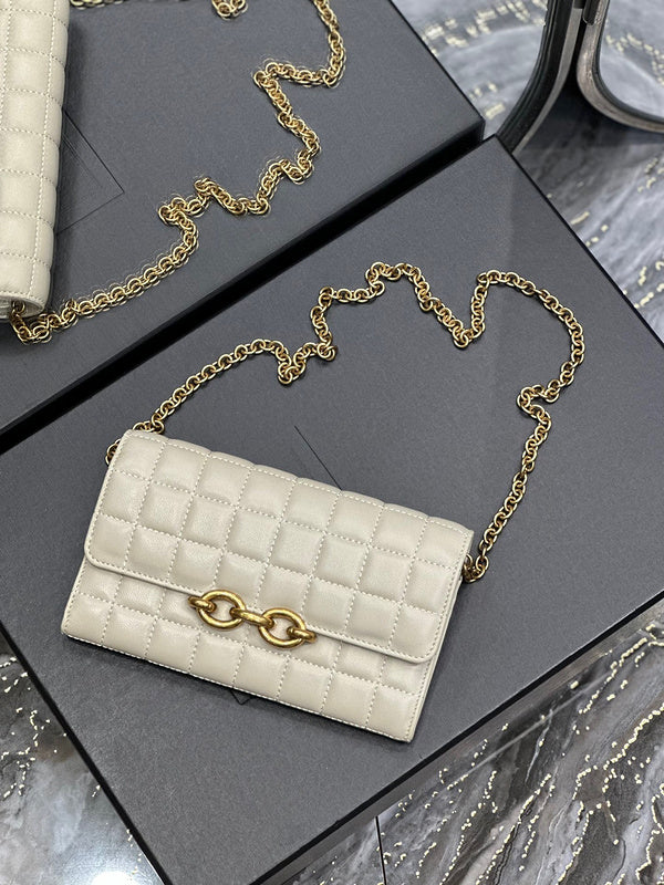 Amelia - YSL Bag - 4001