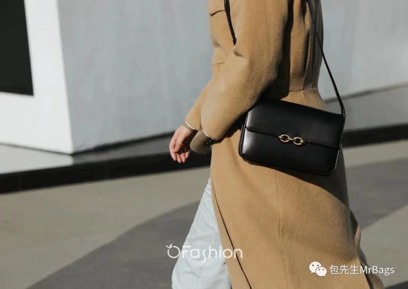 Amelia - YSL Bag - 3678