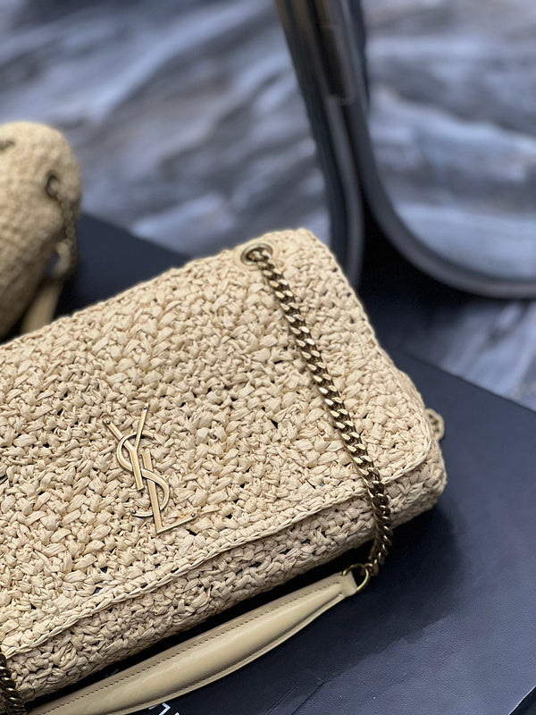 Amelia - YSL Bag - 1882