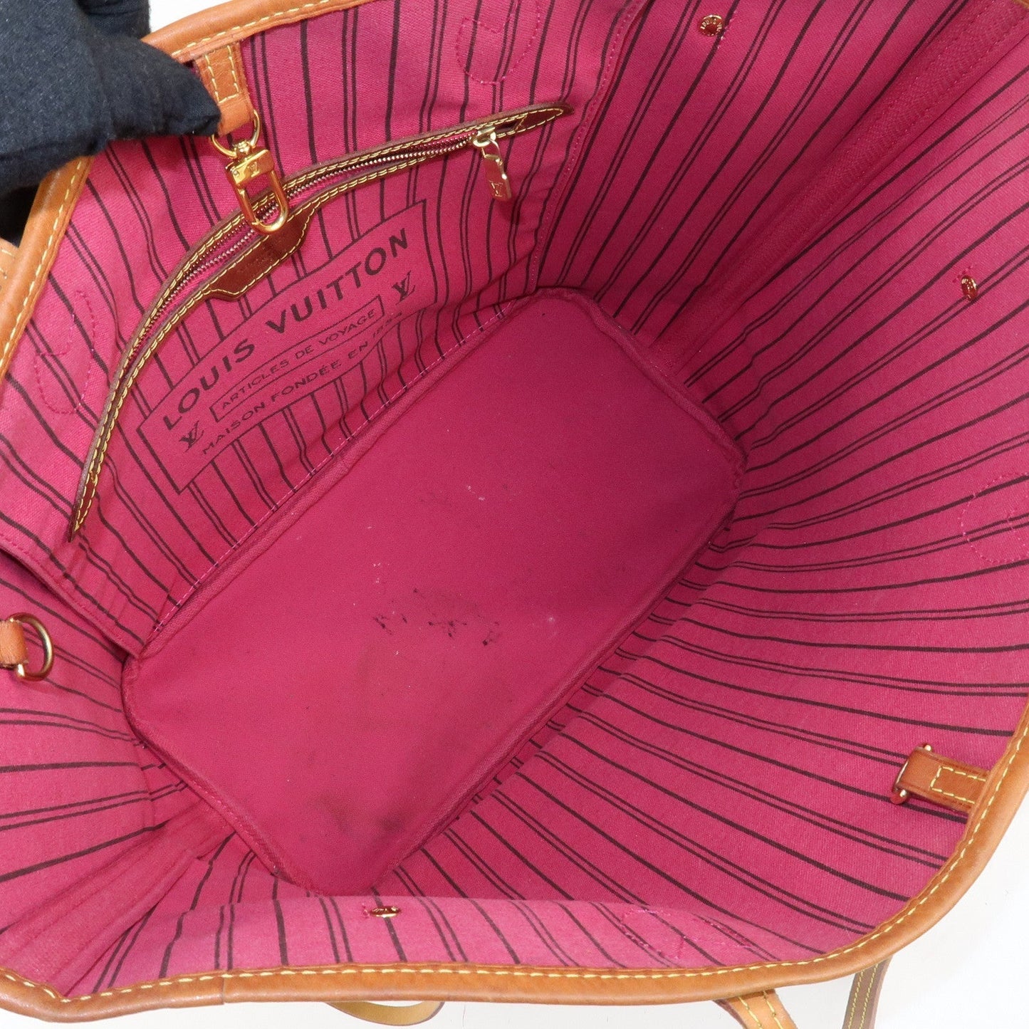 Louis Vuitton Monogram Neverfull MM Tote Bag Fuchisia M40996