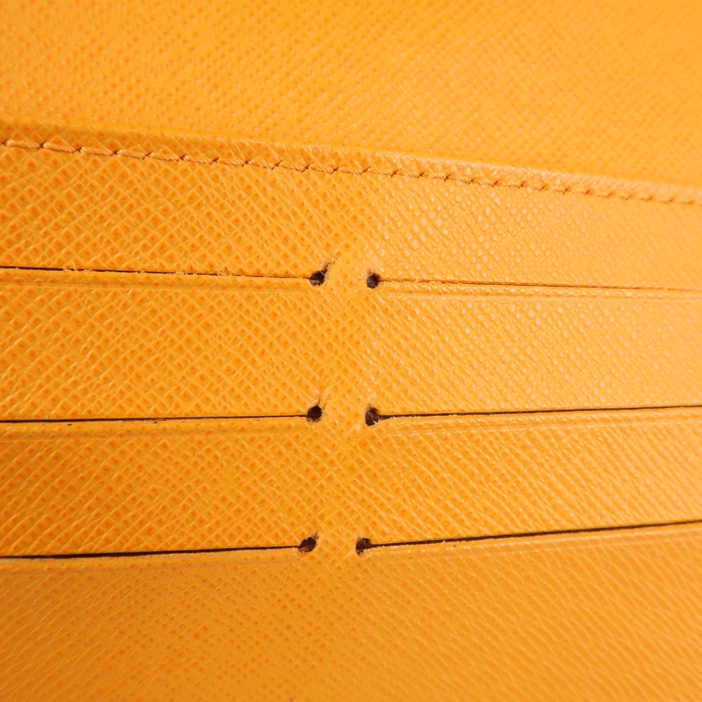 Louis Vuitton Epi Porte Tresor International Mandarin M6338H
