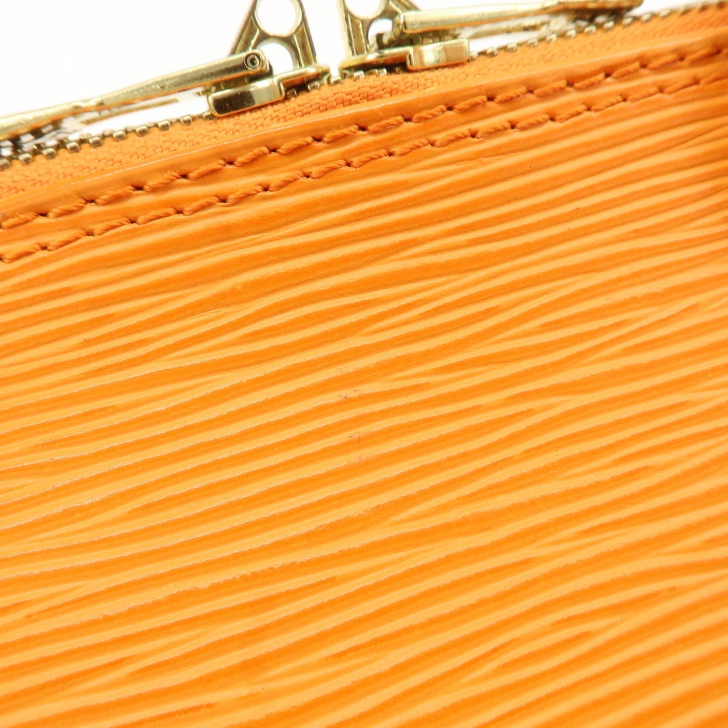 Louis Vuitton Epi Alma Hand Bag Mandarin Orange M5124H