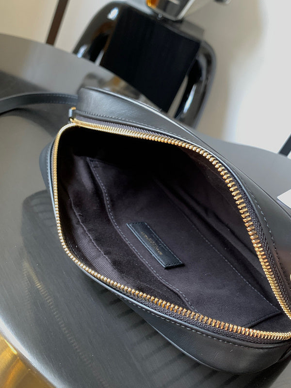 Amelia - YSL Bag - 3655