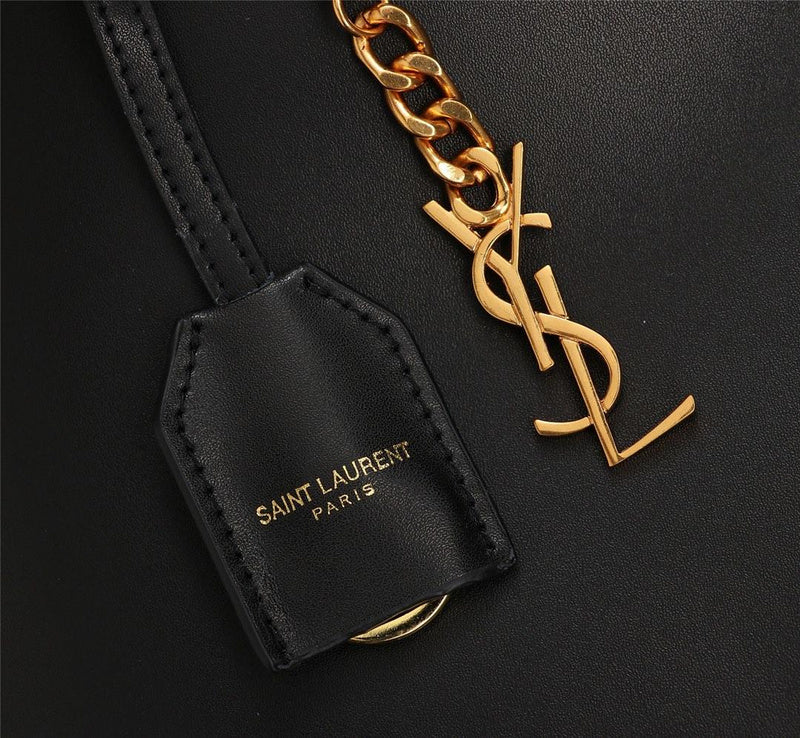 Amelia - YSL Bag - 2831