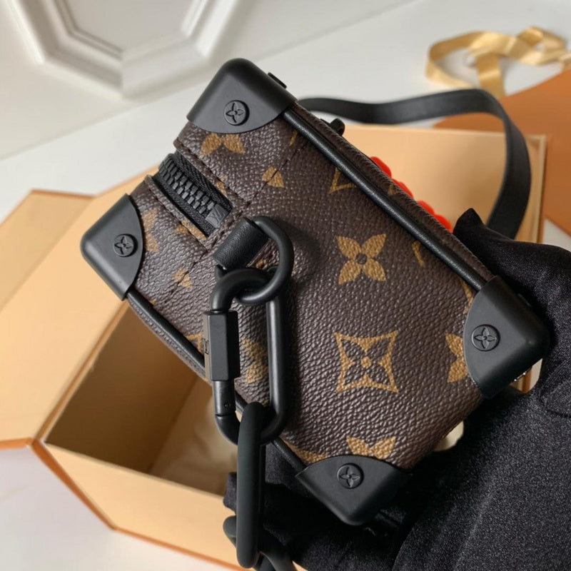 Fan Fashion Lu-Vi bags - 17883