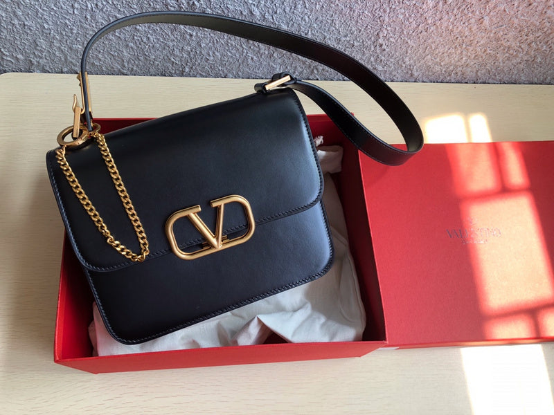 Amelia's Bag Gallery - VEL Bags - 1000