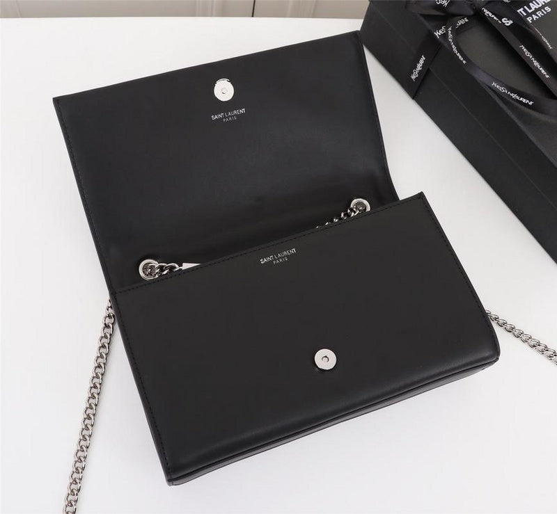 Amelia - YSL Bag - 2606