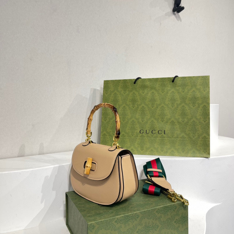 Amelia- GCI Bags - 2007