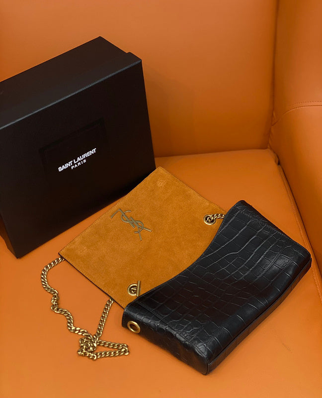 Amelia - YSL Bag - 2044