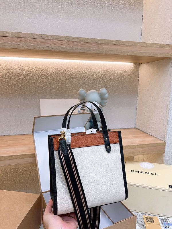 Amelia - CCH Bags - 010