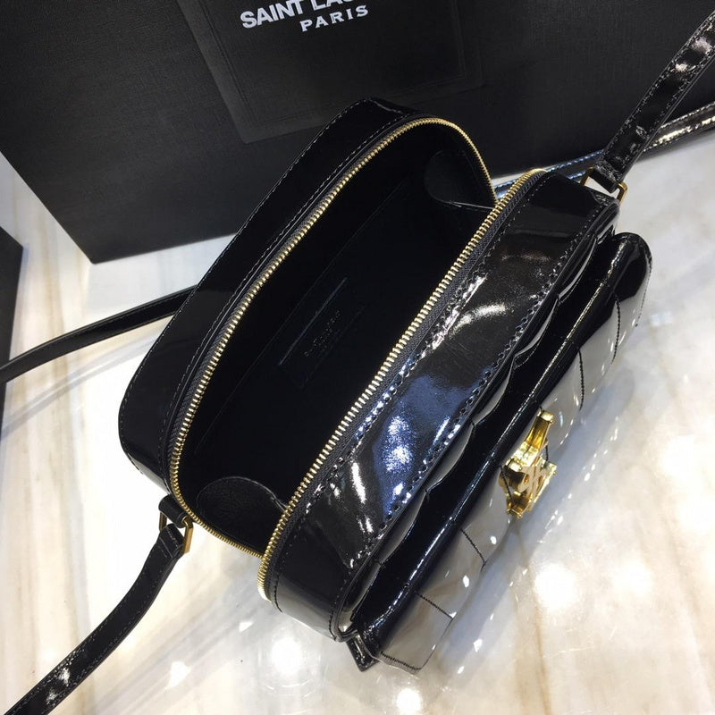 Amelia - YSL Bag - 2675