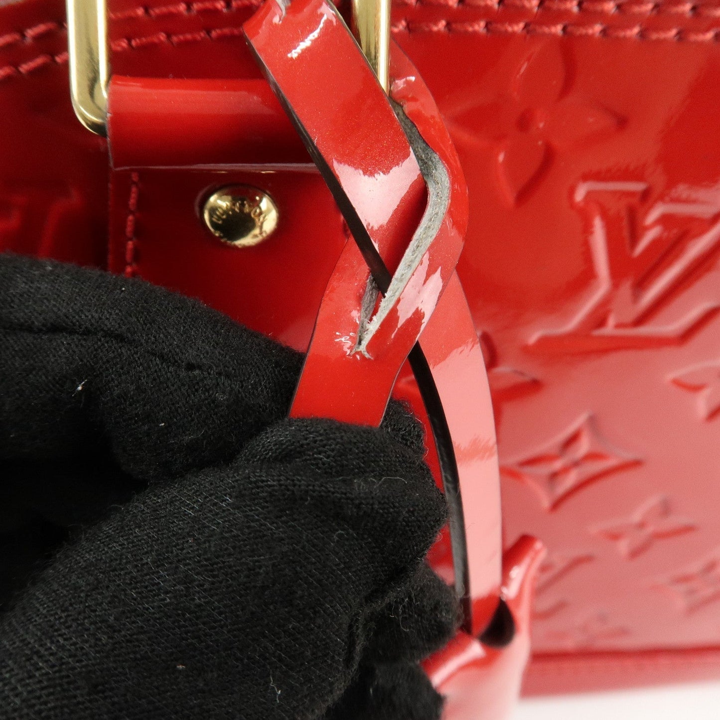 Louis Vuitton Monogram Vernis Alma BB Cerise Shoulder Bag M90174