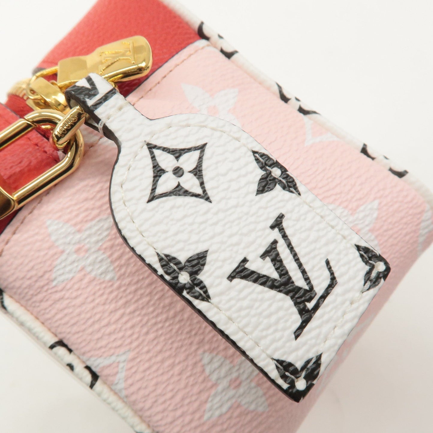 Louis Vuitton Monogram Giant Beach Pouch Shoulder Bag Rouge M67601