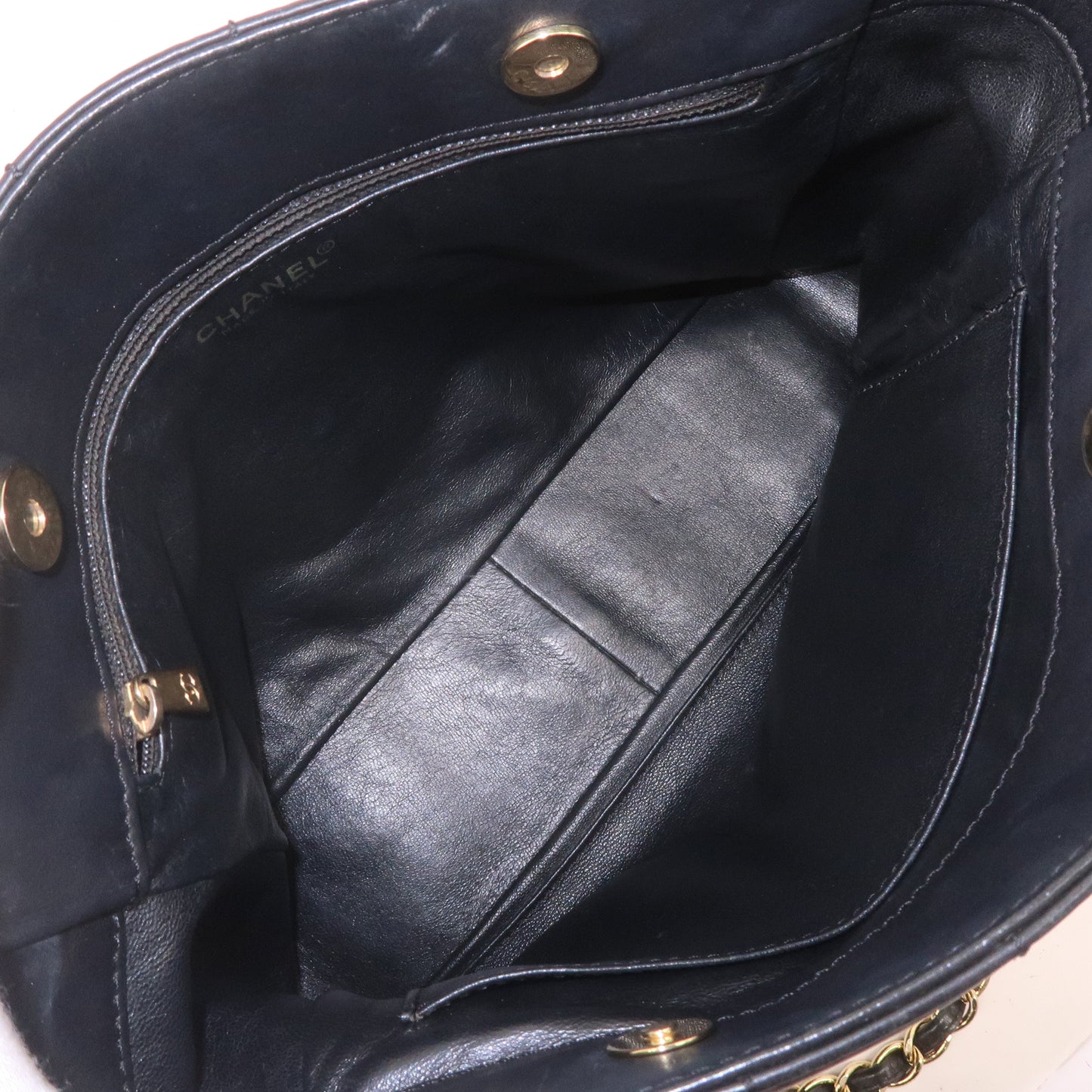 CHANEL Chocolate Bar Lamb Skin Chain Tote Bag Black A17859