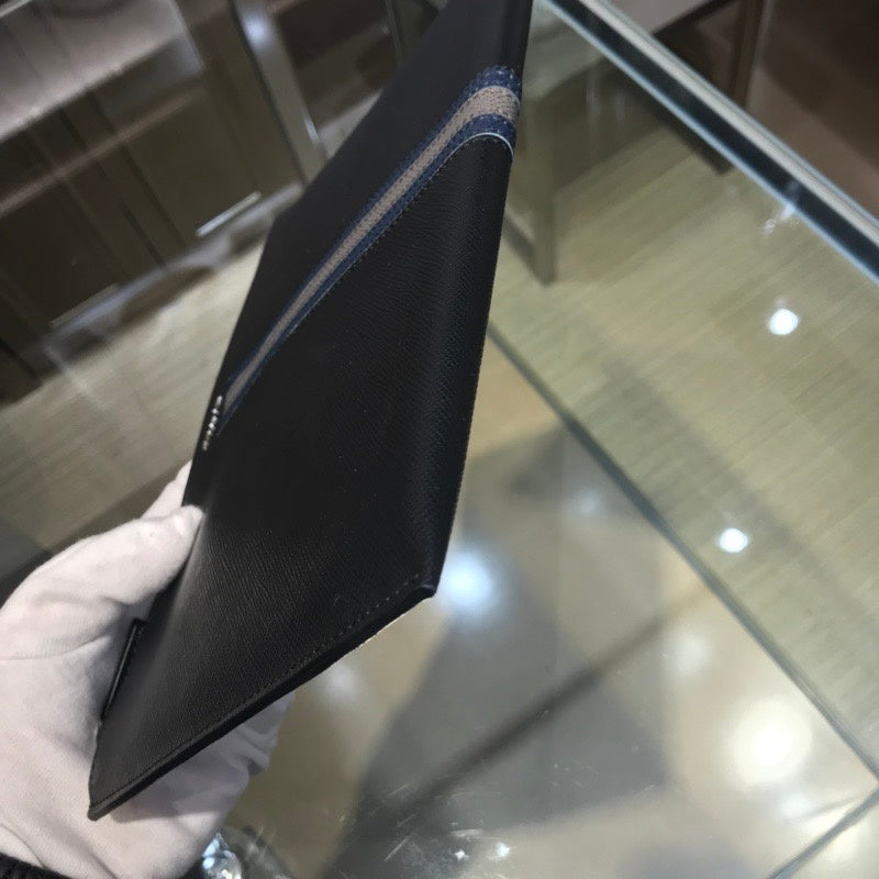 Amelia - PD Wallets - 110
