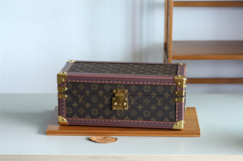 Fan Fashion Lu-Vi bags - 11340