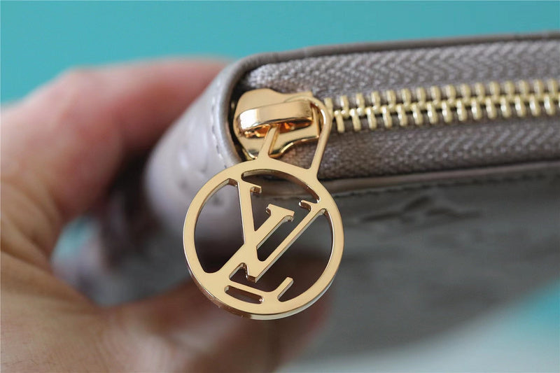 Fan Fashion Lu-Vi bags - 8799