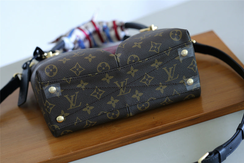 Fan Fashion Lu-Vi bags - 8013