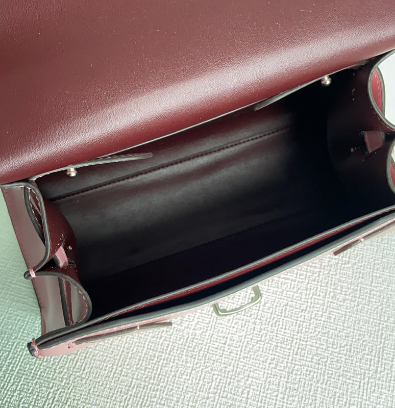 Amelia-i CAH Bags - 330