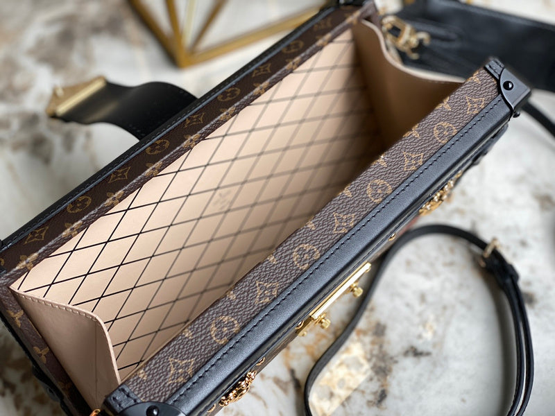 Fan Fashion Lu-Vi Bags - 16681