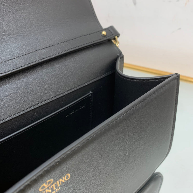 VAL LUXURY BAGS - FOR FASHION LOVERS  AFFORDABLE LUXURY BAGS- 918