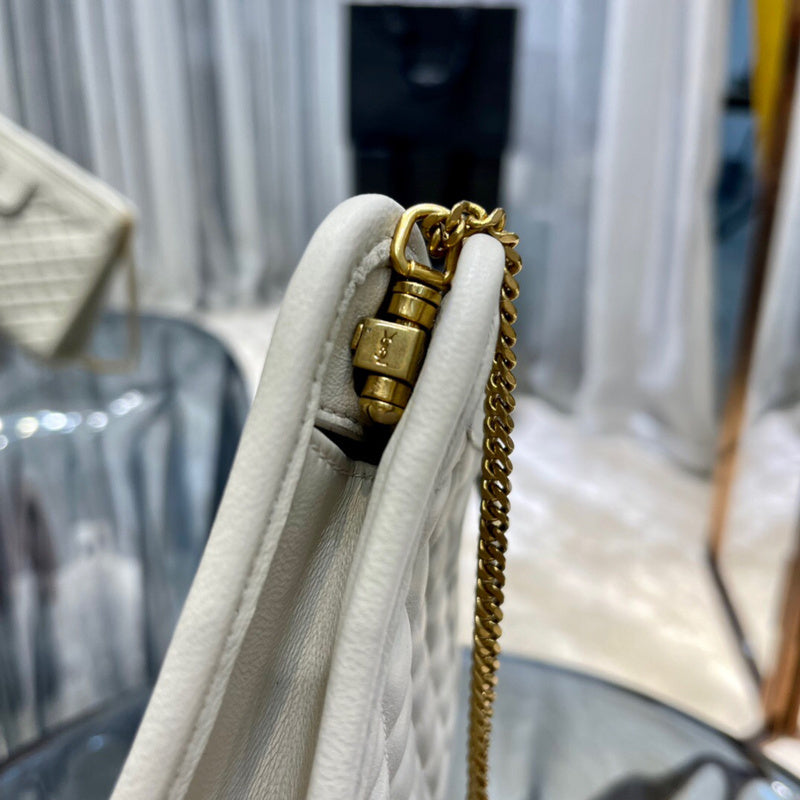 Amelia - YSL Bag - 3755