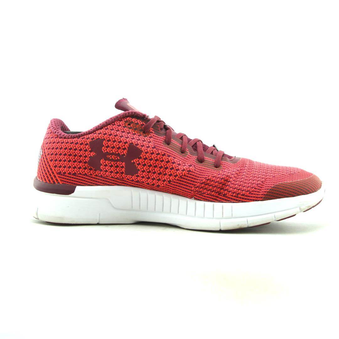 UNDER ARMOUR CHARGED LIGHTNING