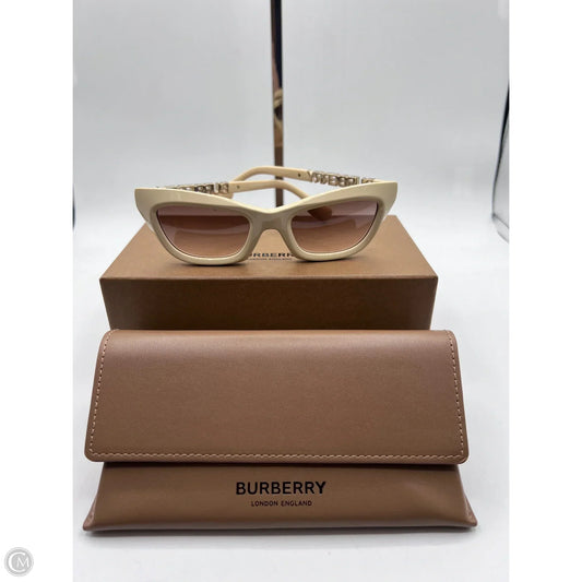 Sunglasses Luxury Designer By Burberry, Size: Medium
