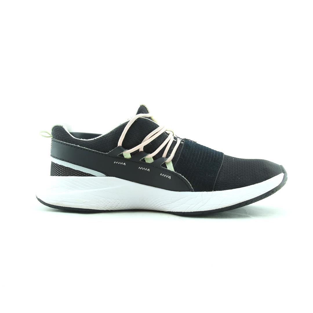 UNDER ARMOUR CHARGED BREATHE LACE