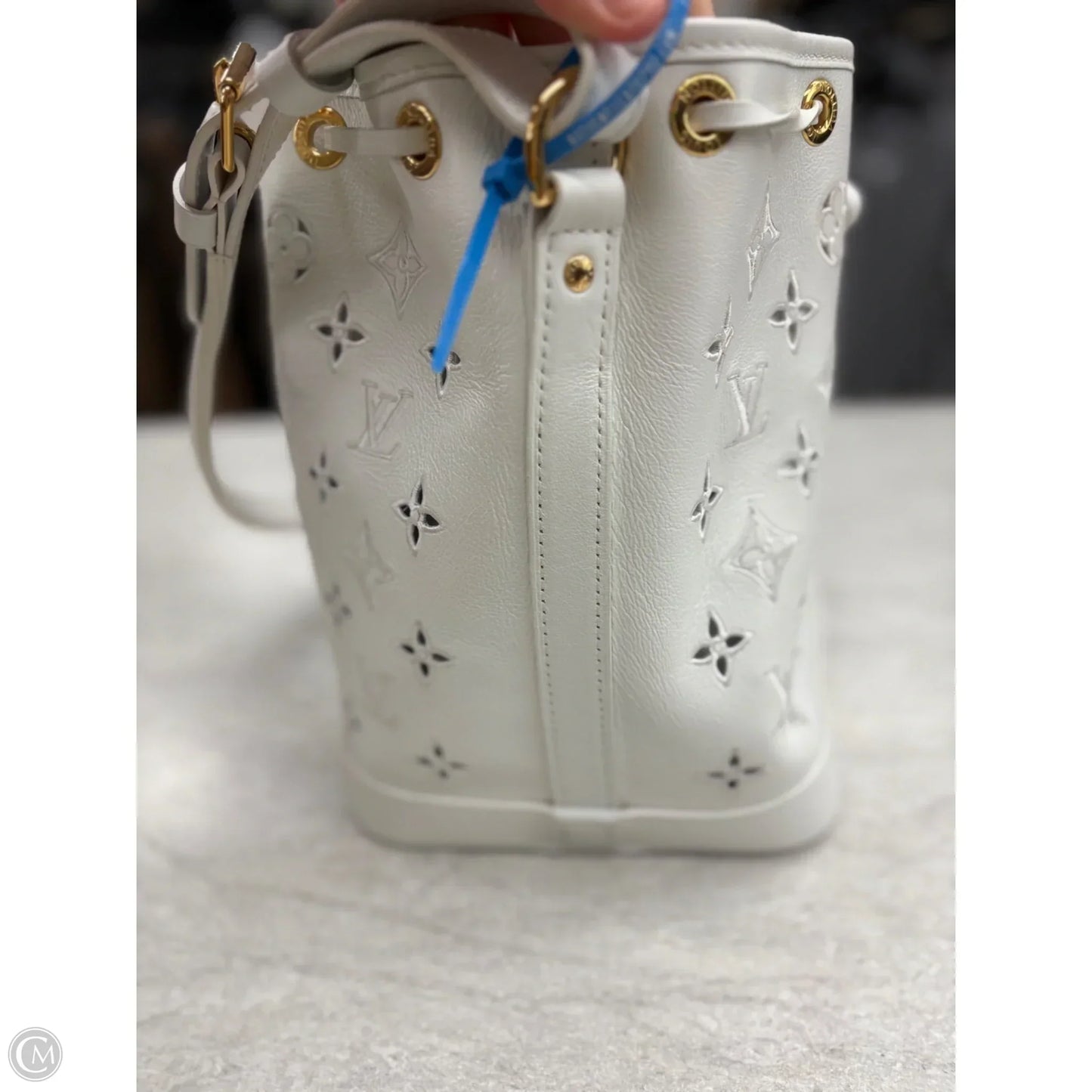Handbag Luxury Designer By Louis Vuitton, Size: Large