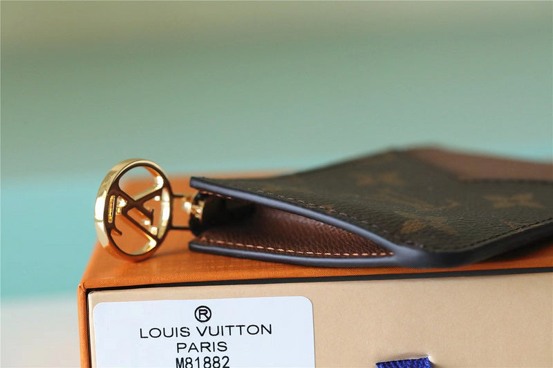 Fan Fashion Lu-Vi bags - 8775